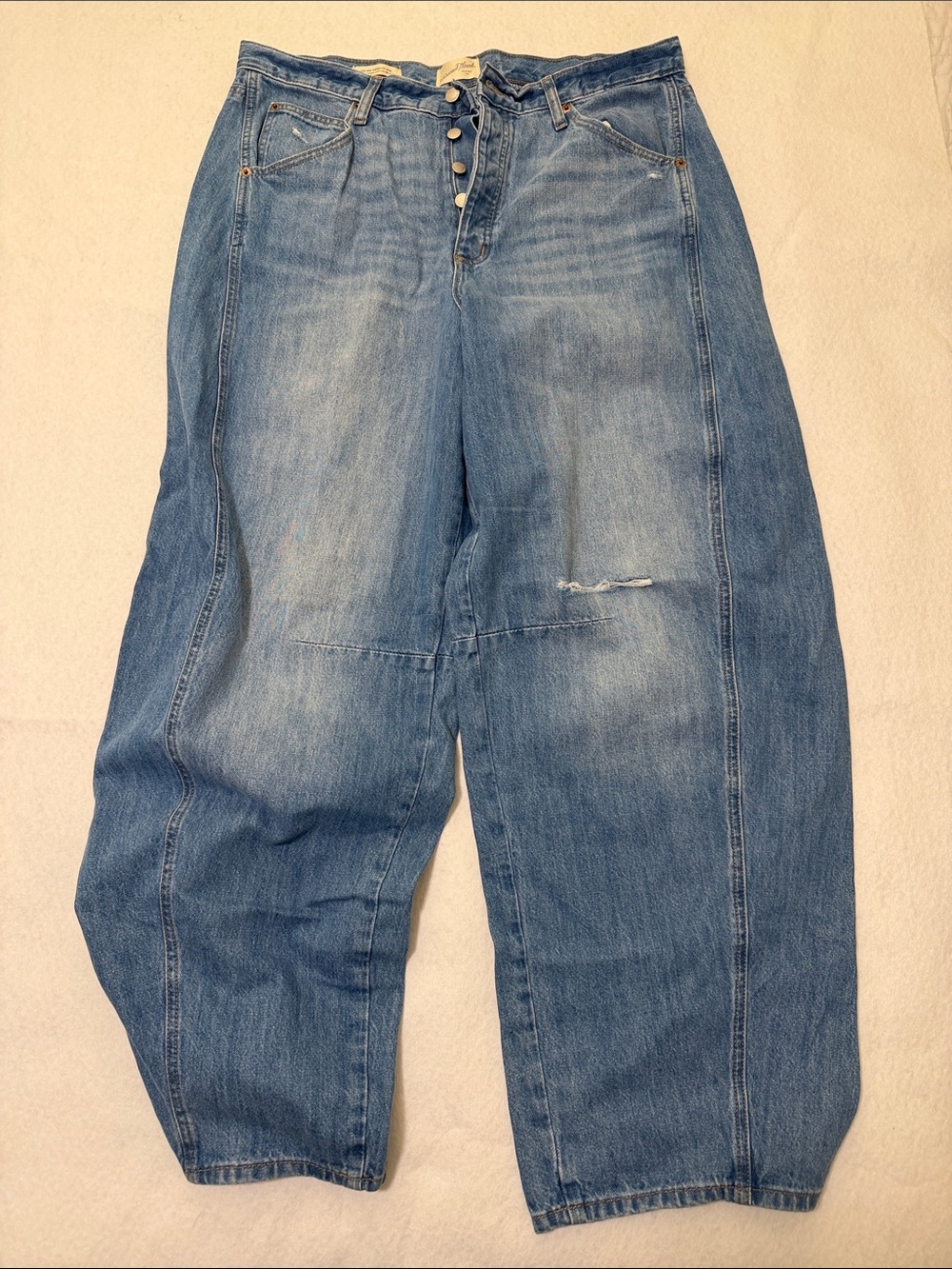 Universal Thread Faded Blue Men’s Bootcut Denim Jeans
